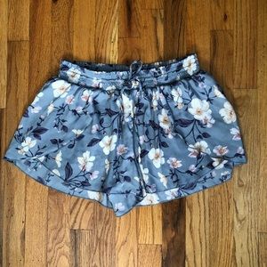 Floral tulip American eagle shorts large